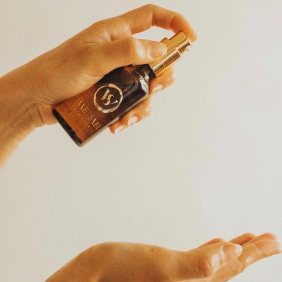 WABI SABI BOTANICALS The Giver ESSENTIAL OIL FREE AND RINSABLE ILLUMINATIVE - Picture 2 of 3